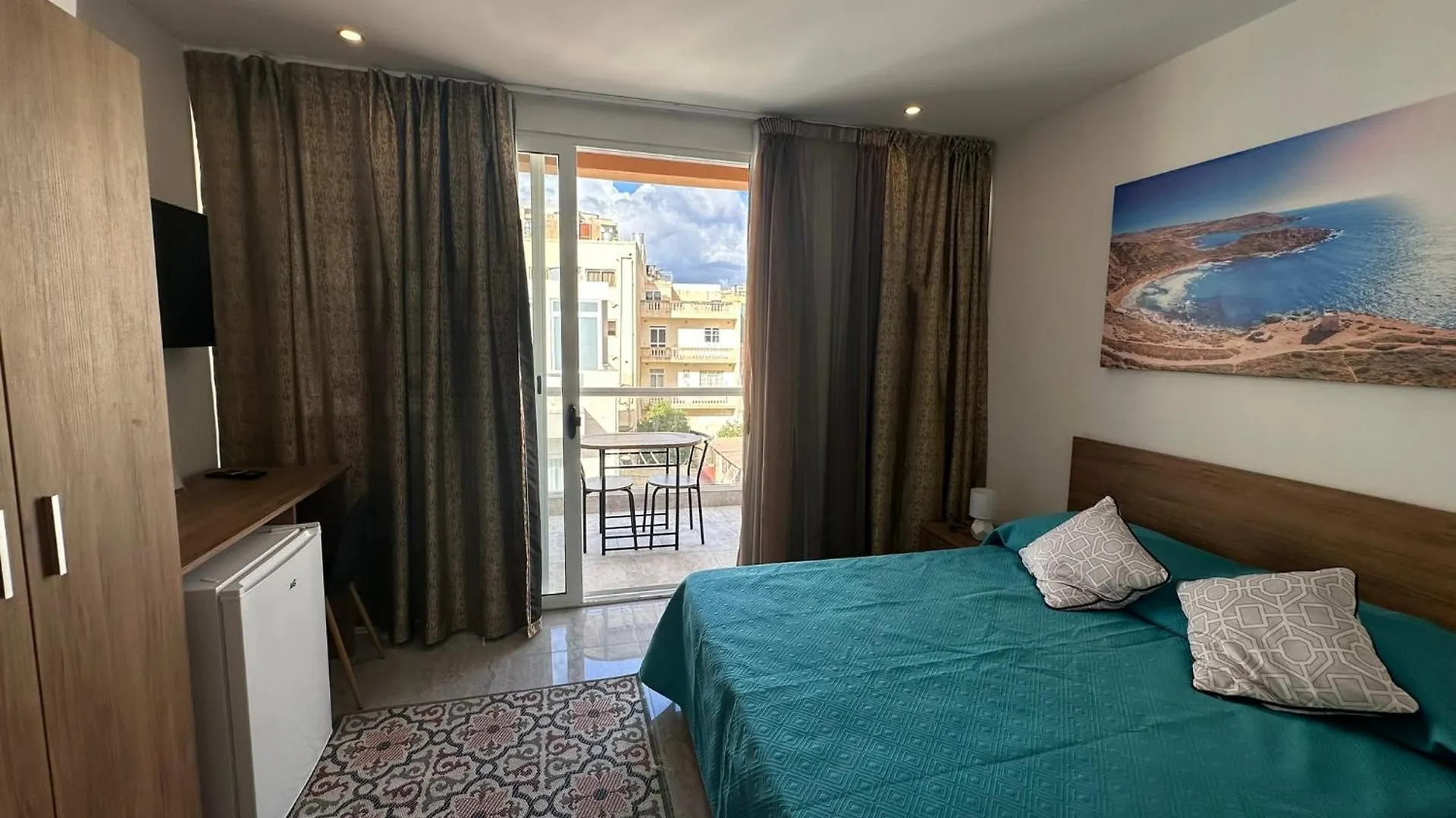 La Bella Guesthouse St. Julian's