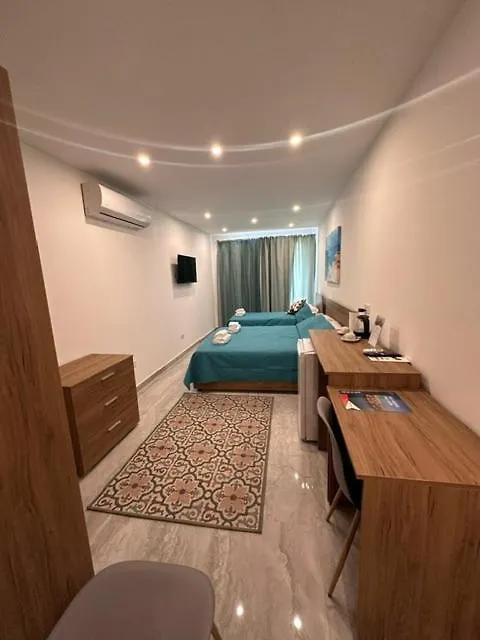 La Bella Guesthouse St. Julian's 0*,